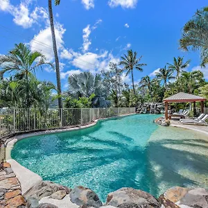 Haven 17b Ocean View Apartment