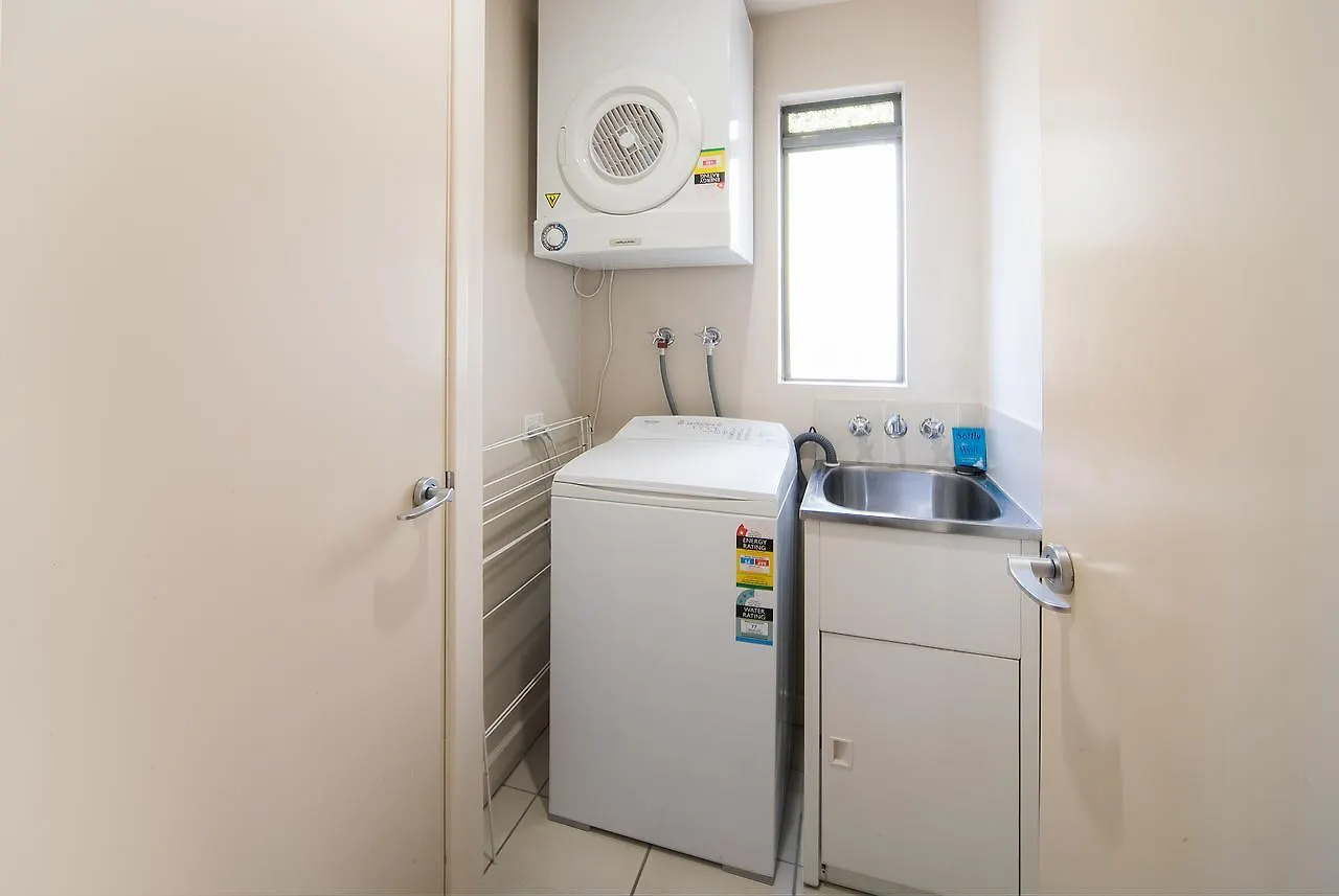 Portside Whitsunday Luxury Holiday Apartments Airlie Beach 4*,  Australien